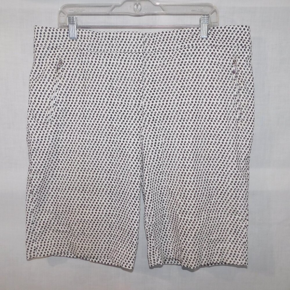 IZOD GOLF Womens 16 White Black Dots Flat Front Shorts